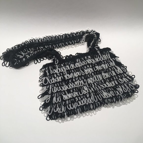 BLACK AND WHITE BEADED FLAPPER STYLE BAG - Picture 15 of 15